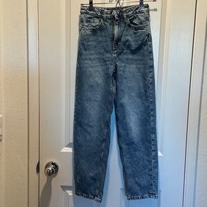 H&M Girls Relaxed Fit Jeans EUC